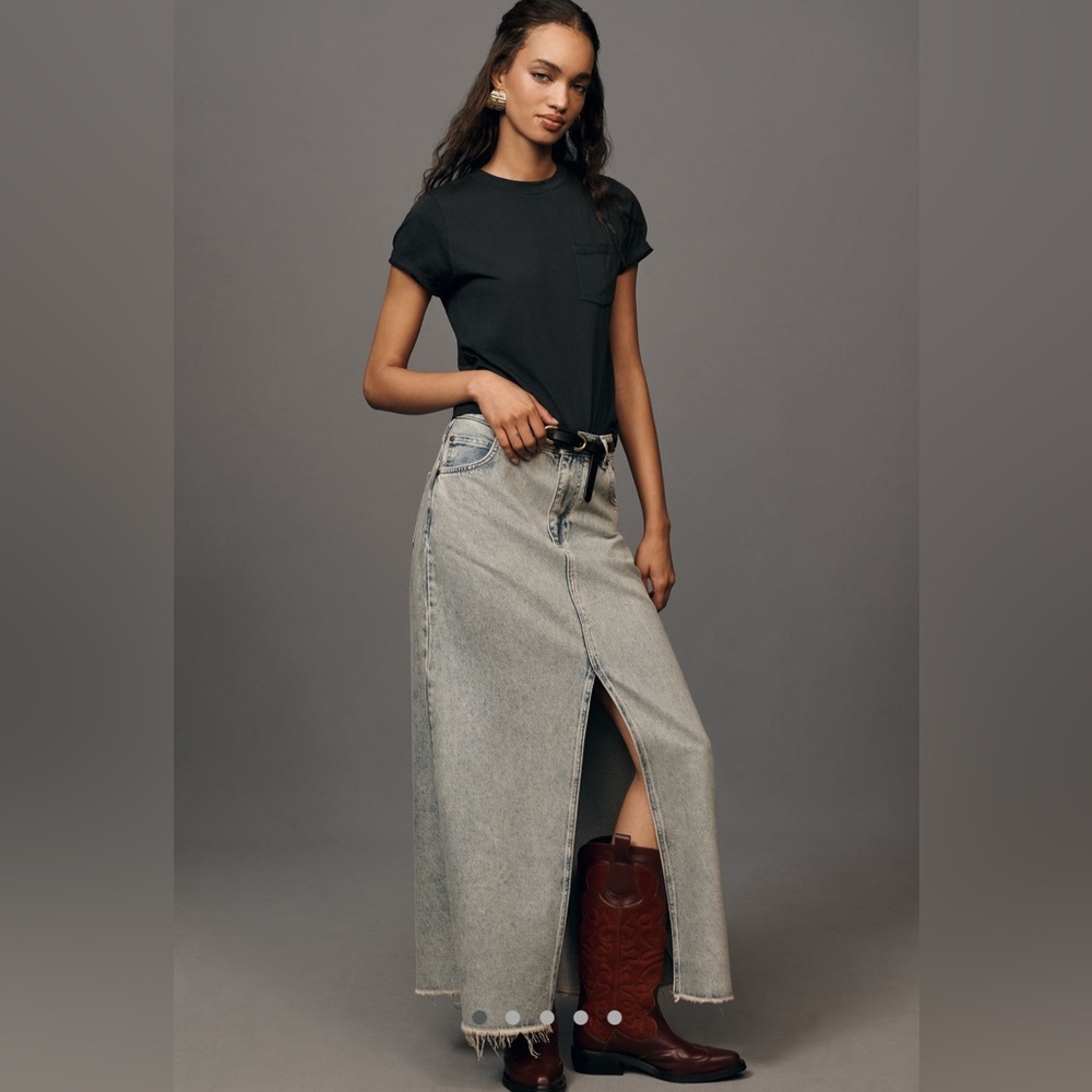 Anthropologie Pilcro Madi front slit denim skirt size 2 vintage light denim